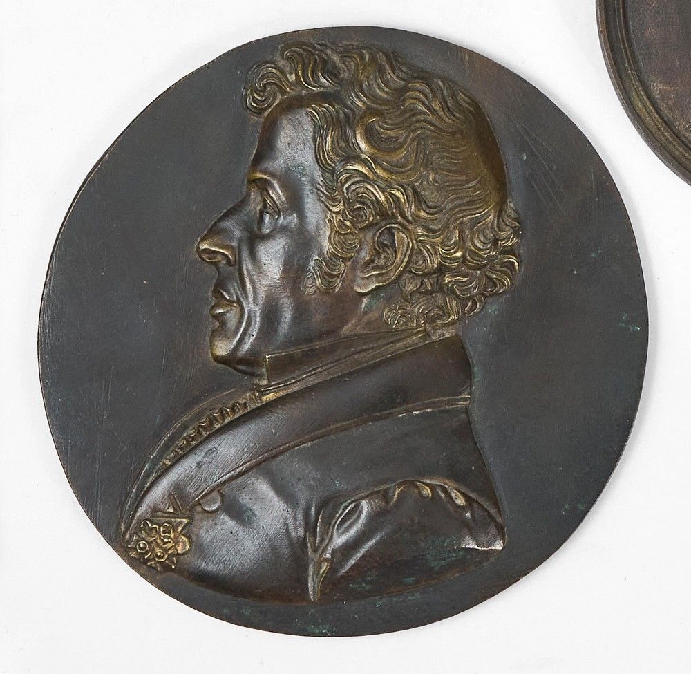 MEDAILLON bas-relief en bronze à profil d'un...