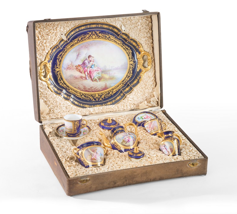 SEVRES pour le Château des TUILERIES