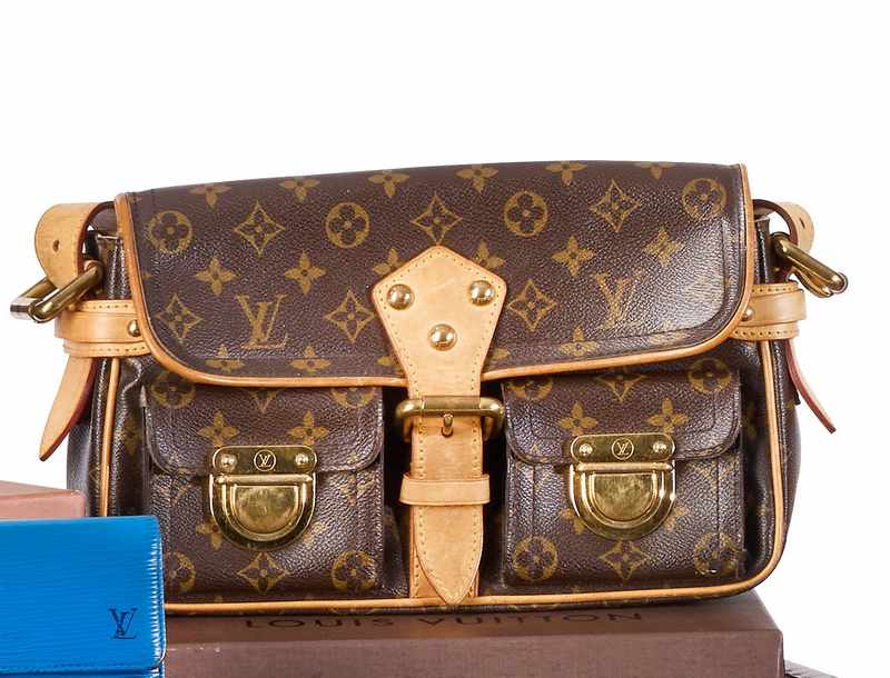 LOUIS VUITTON