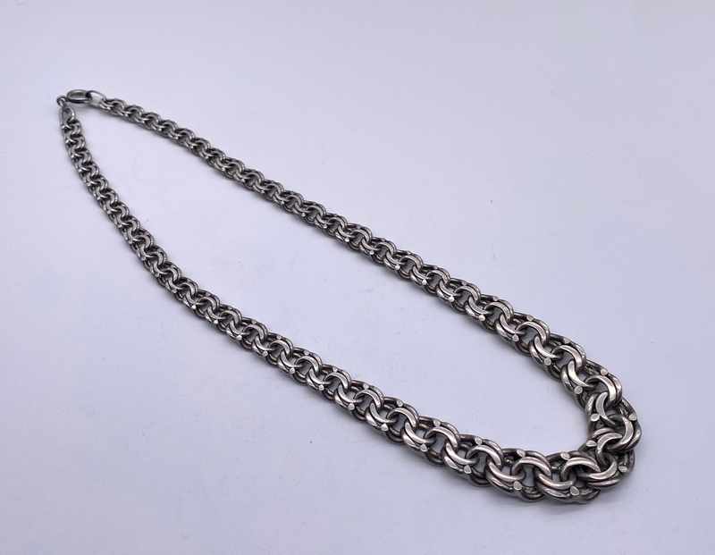 COLLIER en argent (835)