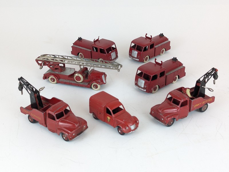 DINKY TOYS - 1/43e